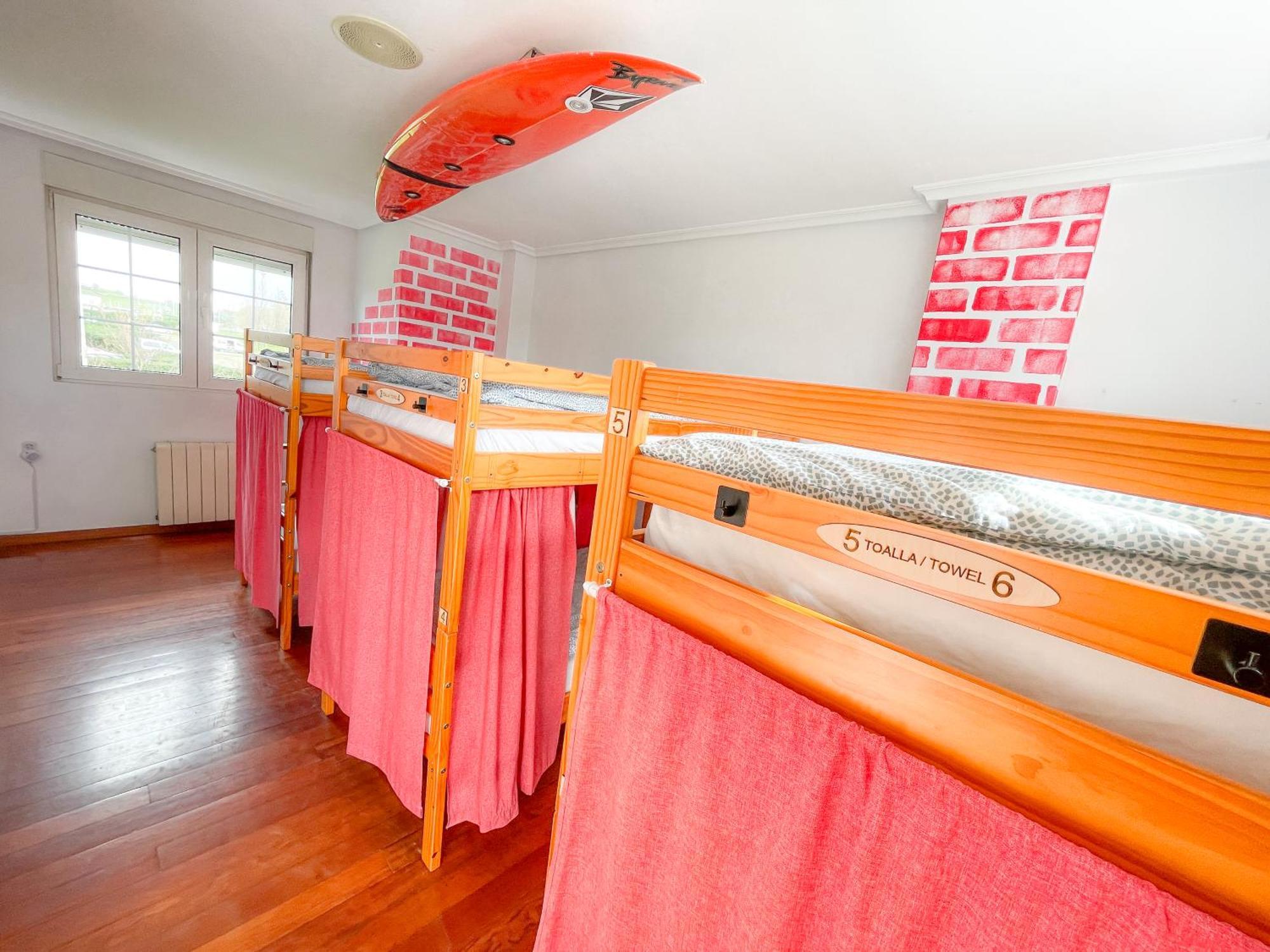 Gijon Surf Hostel חדר תמונה